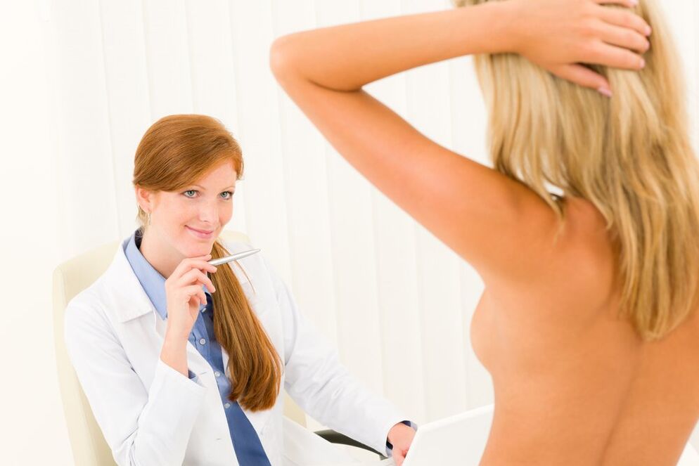 consulta médica antes do aumento mamario